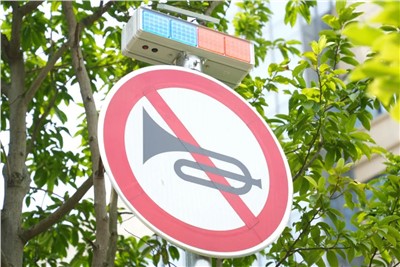 世邦通信：全國(guó)多地都在禁止鳴笛，如何正視“城市禁鳴” ？